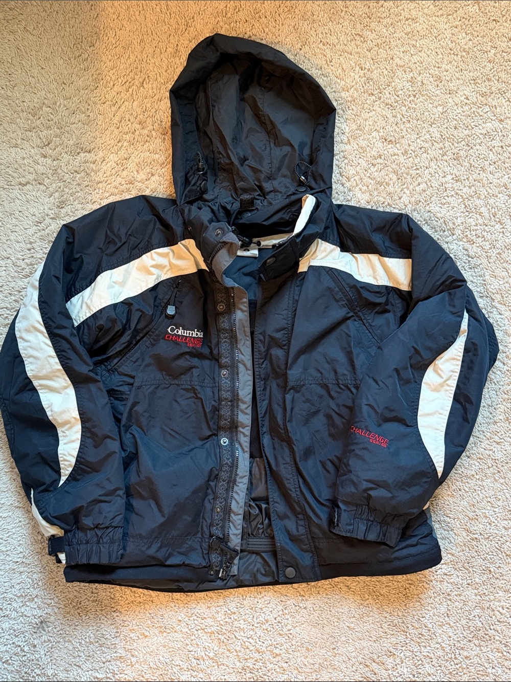 Columbia Men’s Navy & Cream Hooded Ski Jacket